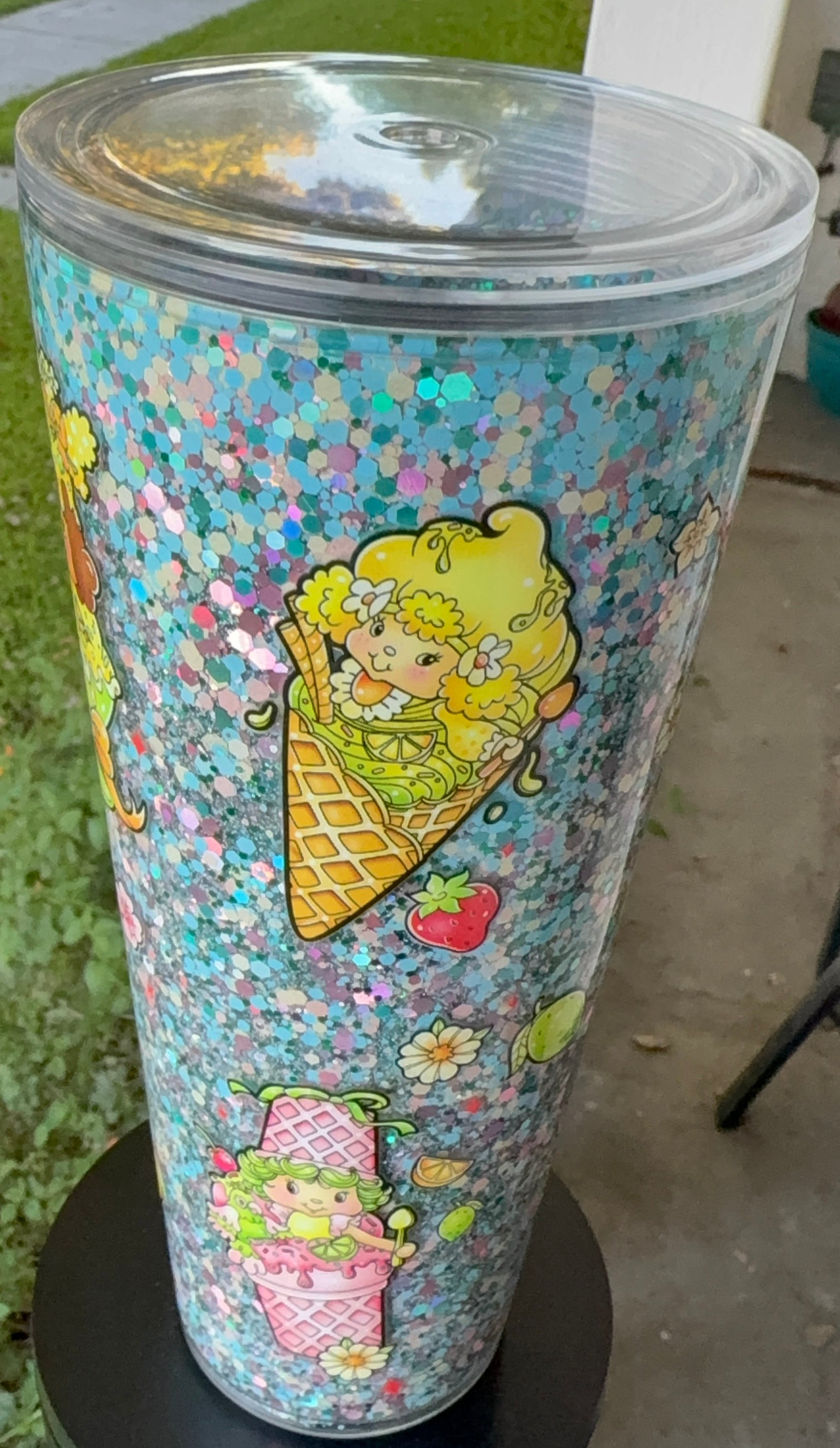 Strawberry Shortcake and Friends Snowglobe Tumbler